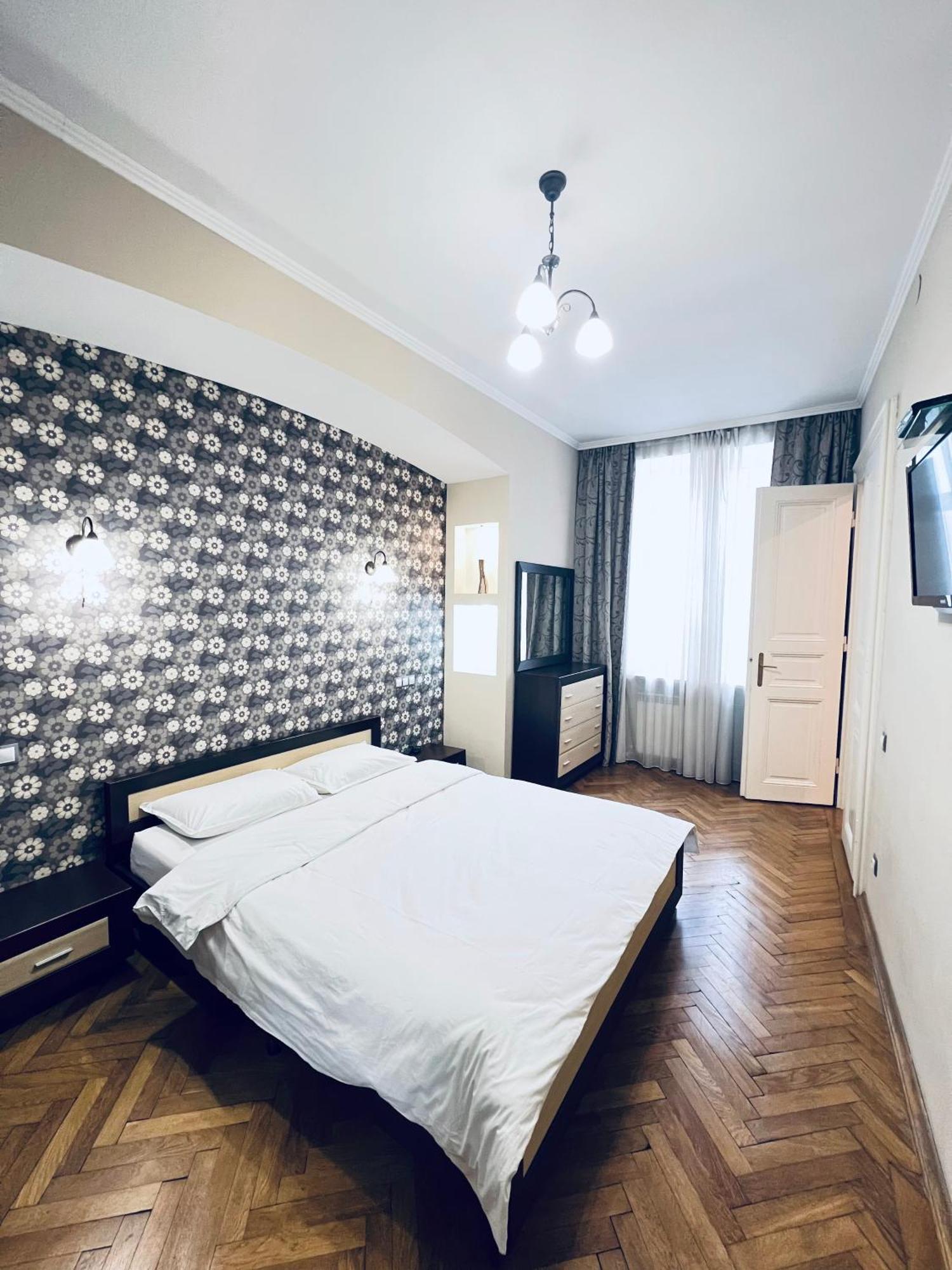 Petra Doroshenka19 Street Appartement Lviv Buitenkant foto